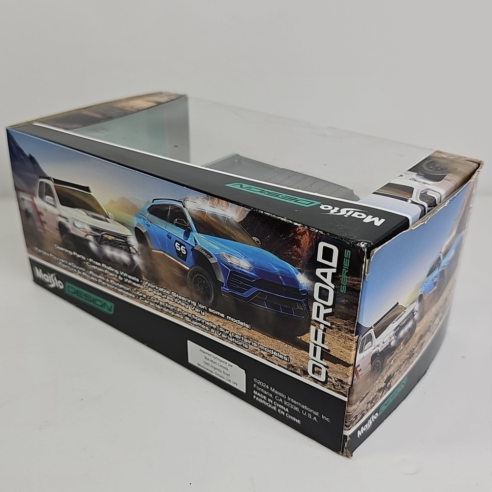 2021 Ford Bronco Badlands Dark Gray Maisto Design 1/24 Damaged Box - Picture 6 of 10